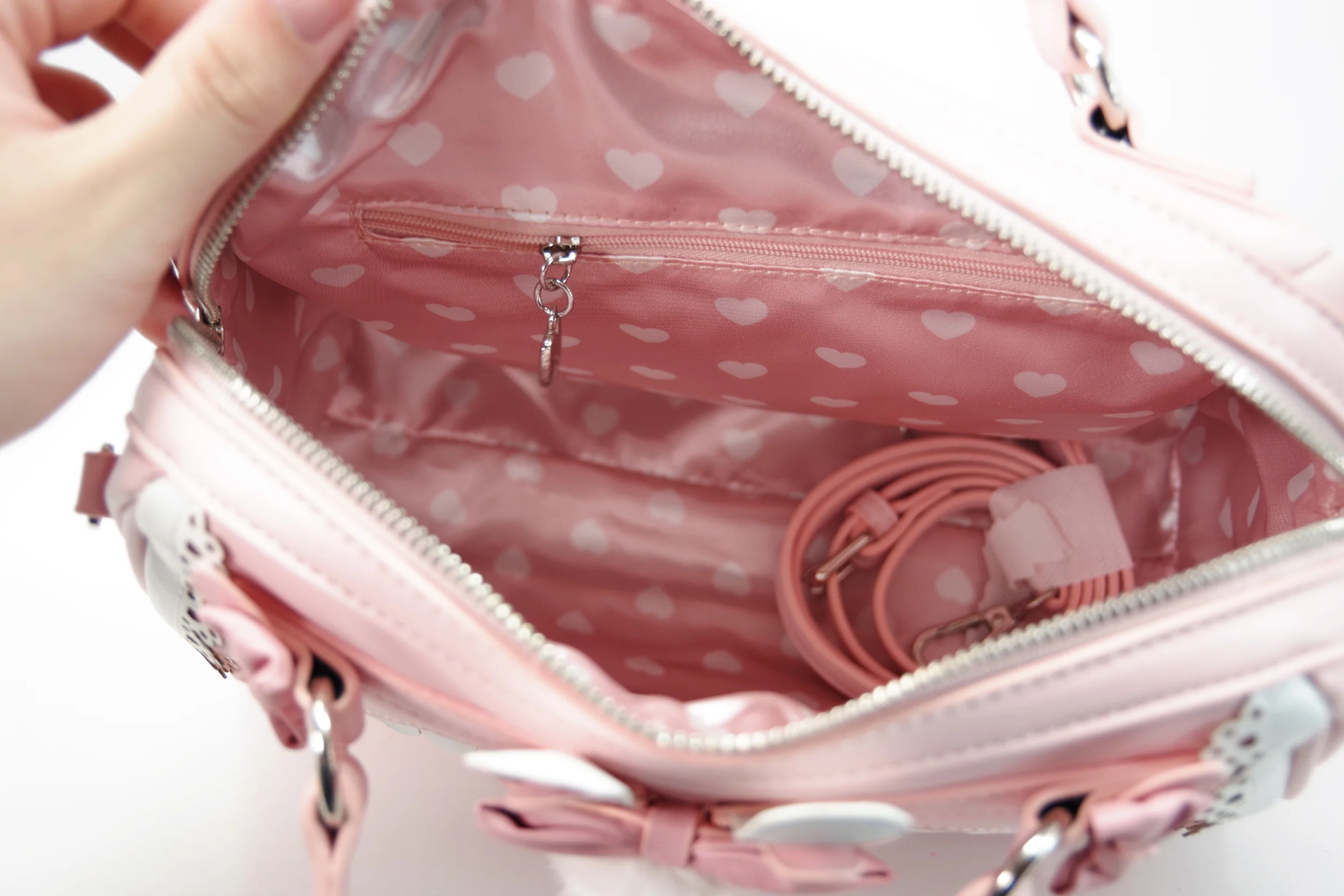 Bunny Sweetheart Puff Medium Sized Handbag - Image 6
